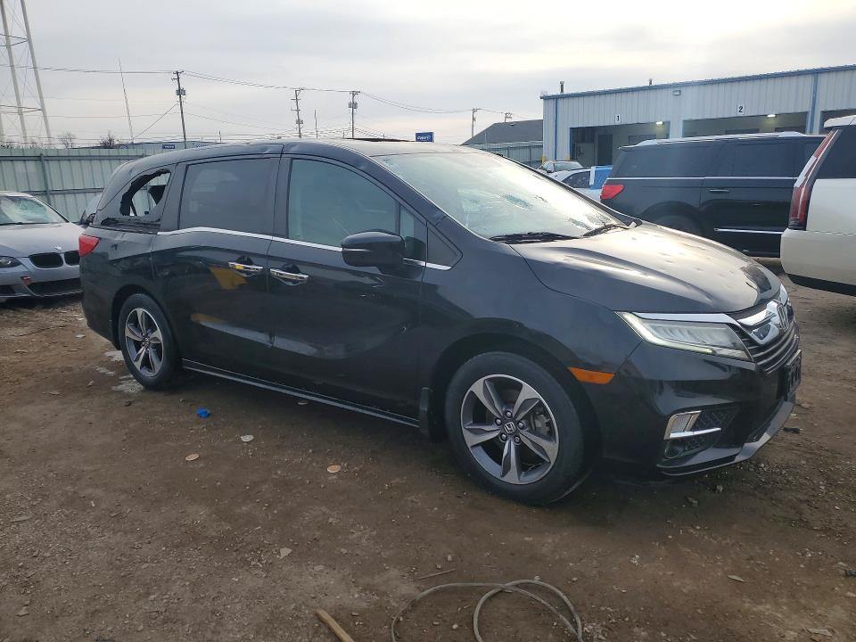 46861556 :رقم المزاد ، 5FNRL6H82JB043656 vin ، 2018 Honda Odyssey مزاد بيع