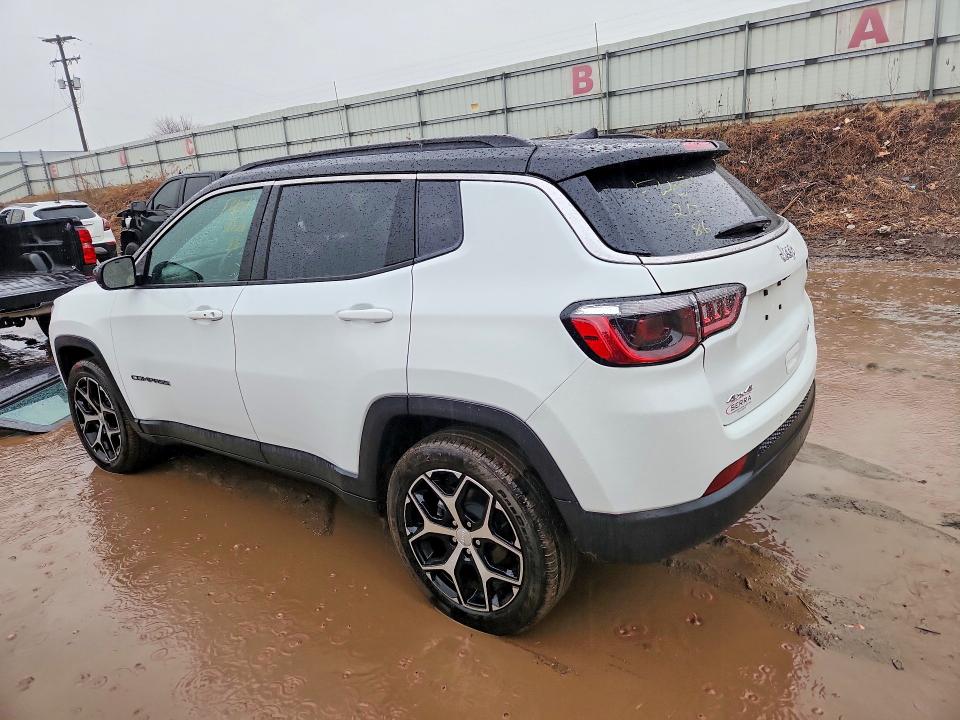 79827315 :رقم المزاد ، 3C4NJDCN3RT101003 vin ، 2024 Jeep Compass مزاد بيع