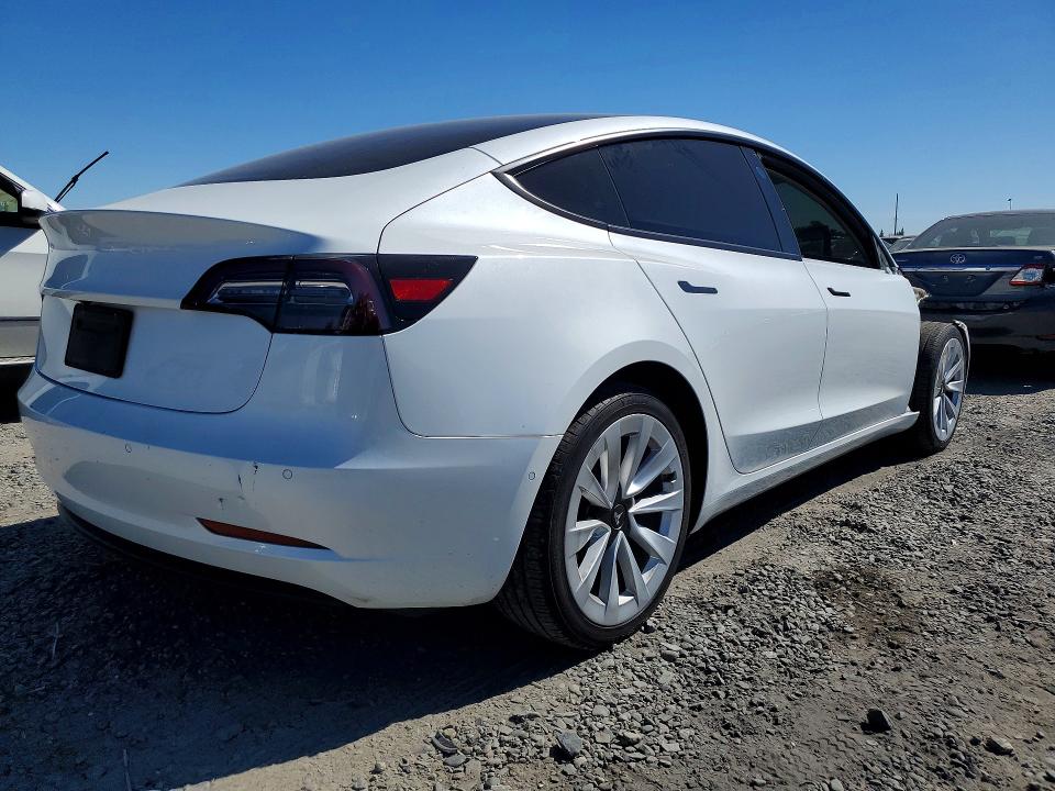46034136 :رقم المزاد ، 5YJ3E1EA6MF018029 vin ، 2021 Tesla Model 3 مزاد بيع