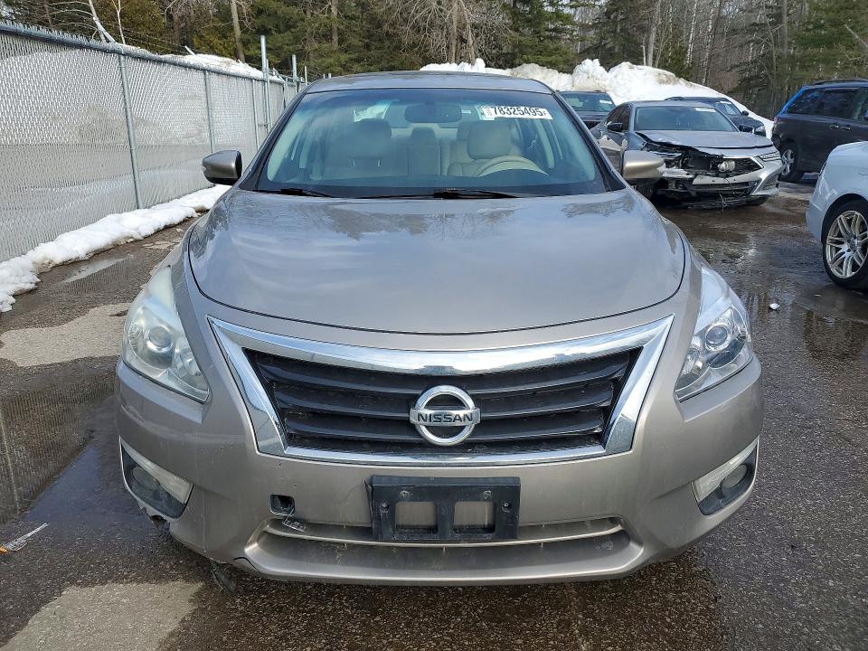 Продажа на аукционе авто 2015 Nissan Altima, vin: 1N4AL3AP1FN392013, номер лота: 78325495