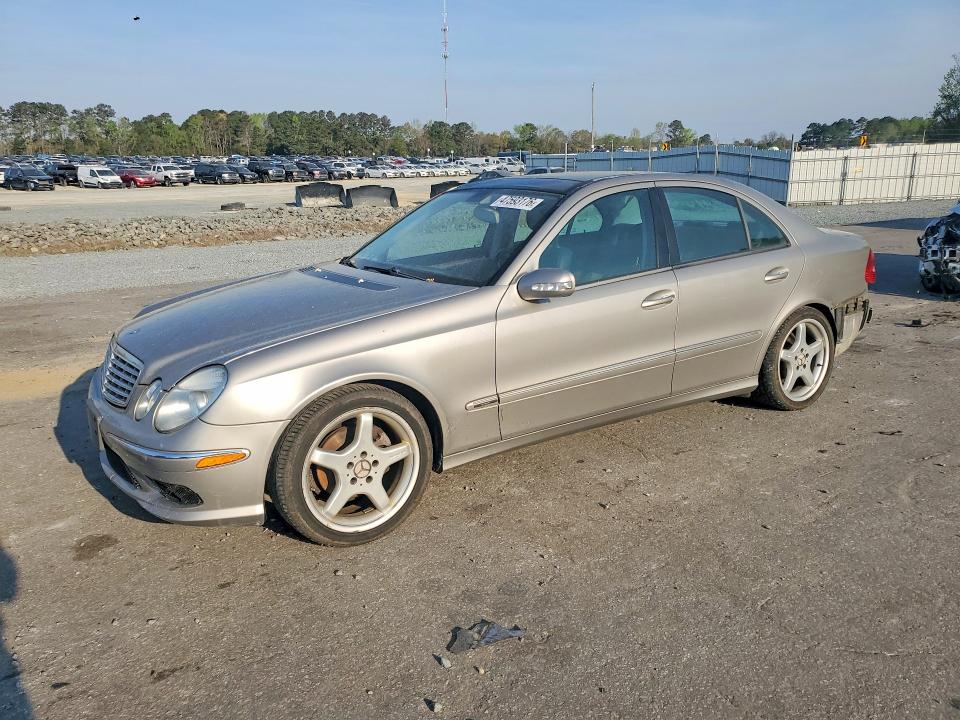 47593176 :رقم المزاد ، WDBUF65J85A614864 vin ، 2005 Mercedes-benz E مزاد بيع