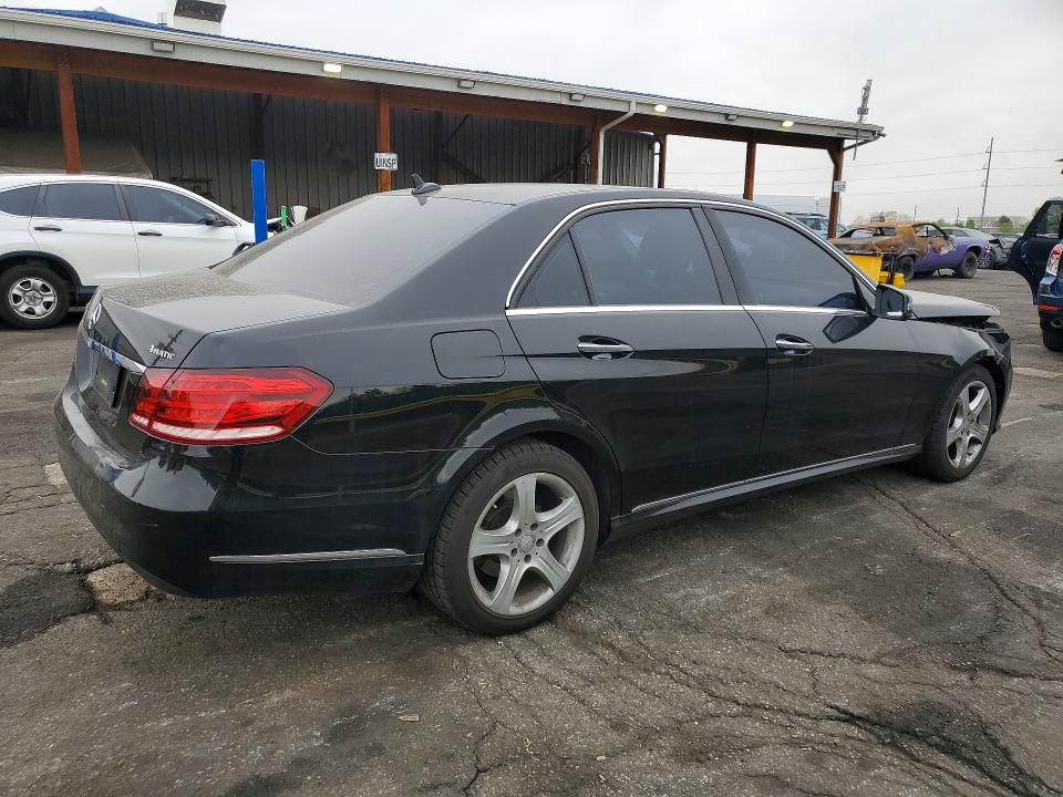 48192406 :رقم المزاد ، WDDHF8JB0GB313764 vin ، 2016 Mercedes-benz E مزاد بيع