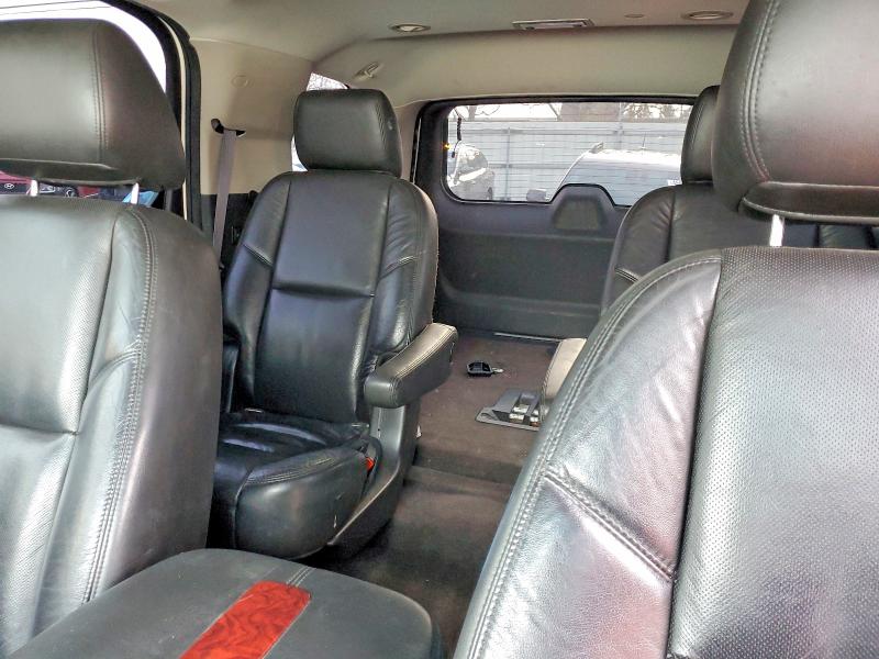 Продажа на аукционе авто 2011 Cadillac Escalade, vin: 1GYS4BEFXBR321560, номер лота: 46525446