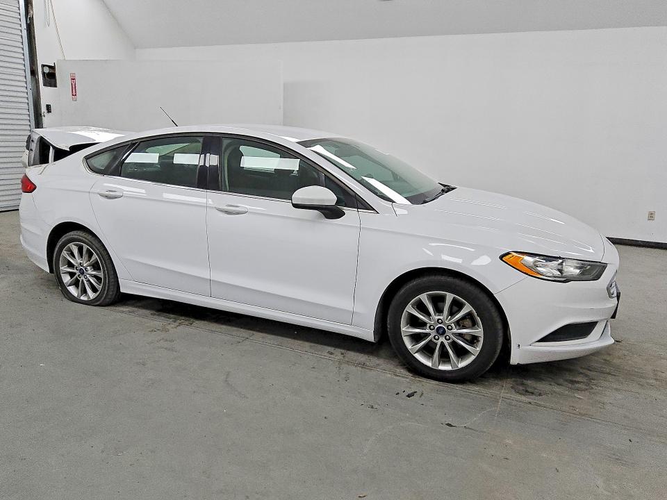 2017 Ford Fusion მანქანა იყიდება აუქციონზე, vin: 3FA6P0H72HR317433, აუქციონის ნომერი: 93321785