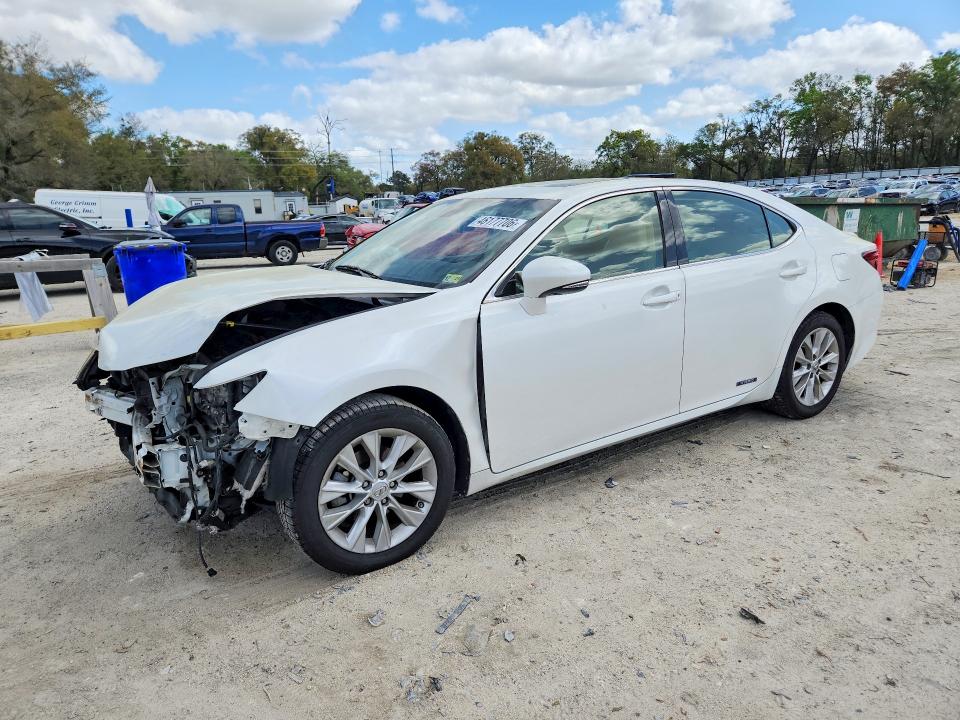 46177706 :رقم المزاد ، JTHBW1GG3D2033244 vin ، 2013 Lexus Es 300h مزاد بيع