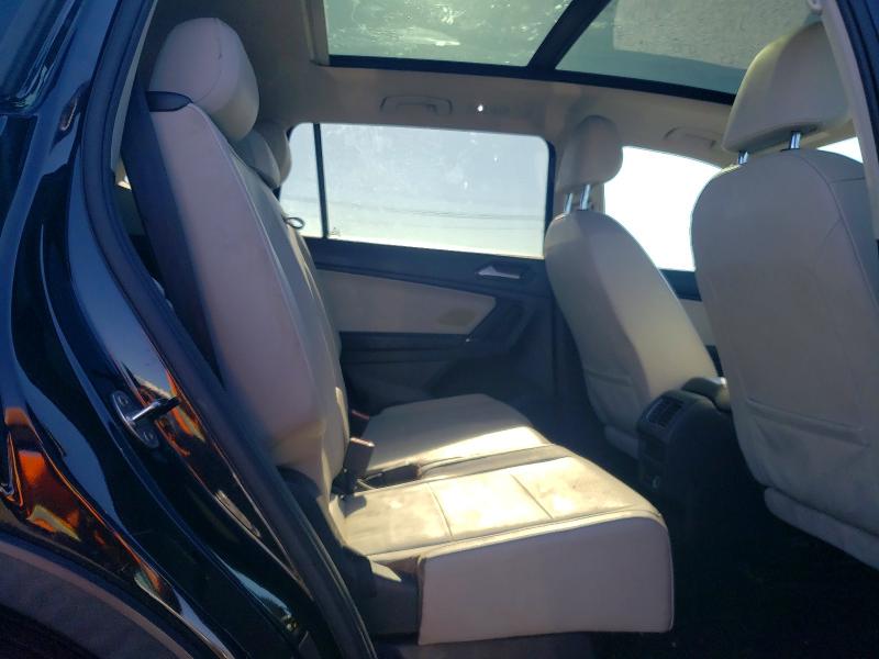 Продаж на аукціоні авто 2018 Volkswagen Tiguan, vin: 3VV3B7AX8JM220045, номер лоту: 45463906