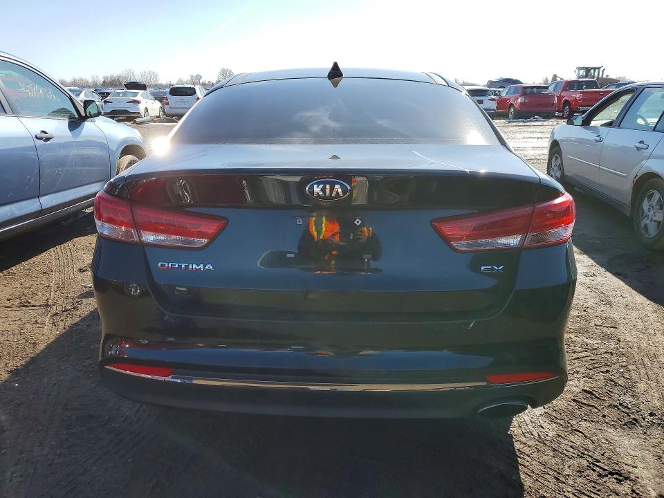 46323416 :رقم المزاد ، 5XXGU4L34HG176110 vin ، 2017 Kia Optima مزاد بيع