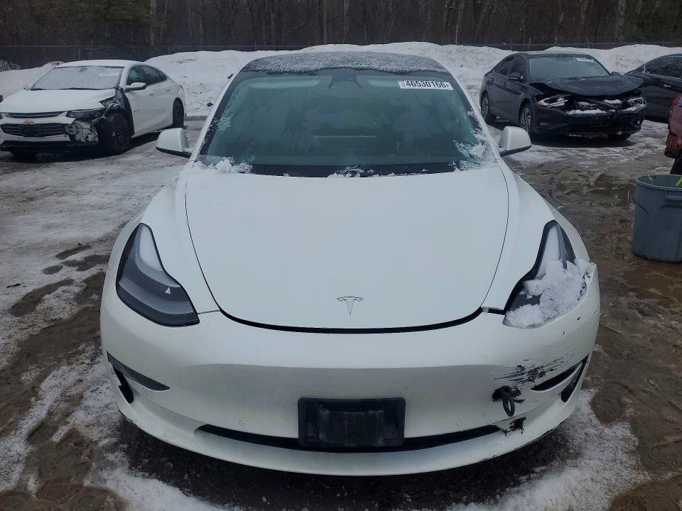 2022 Tesla Model 3 მანქანა იყიდება აუქციონზე, vin: 5YJ3E1EB8NF255356, აუქციონის ნომერი: 46530166