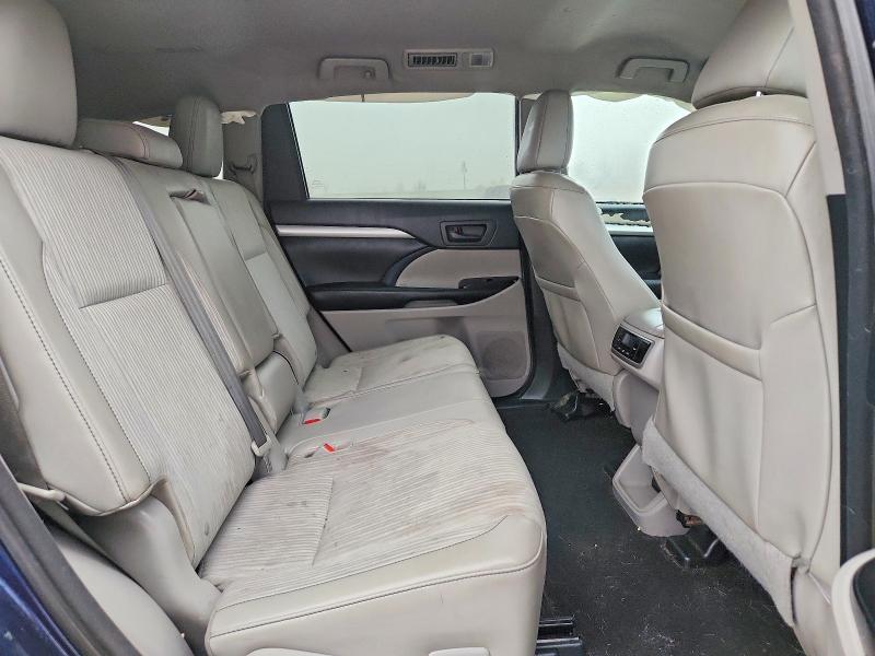 Продажа на аукционе авто 2016 Toyota Highlander, vin: 5TDBKRFH2GS226164, номер лота: 79913995