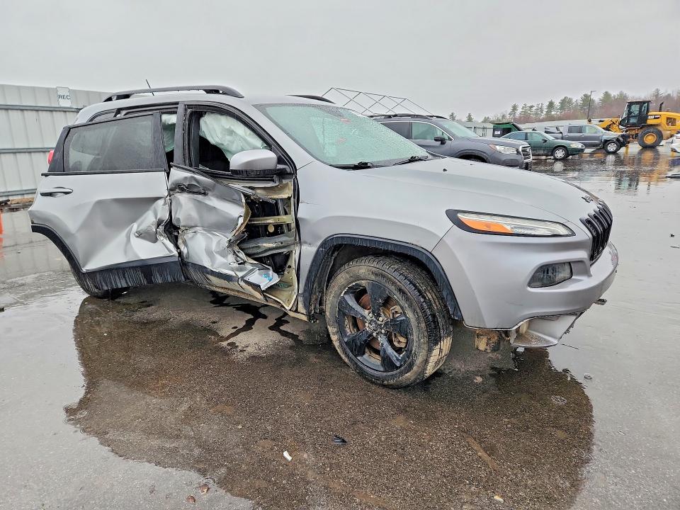 2015 Jeep Cherokee მანქანა იყიდება აუქციონზე, vin: 1C4PJMCS3FW769629, აუქციონის ნომერი: 47155696