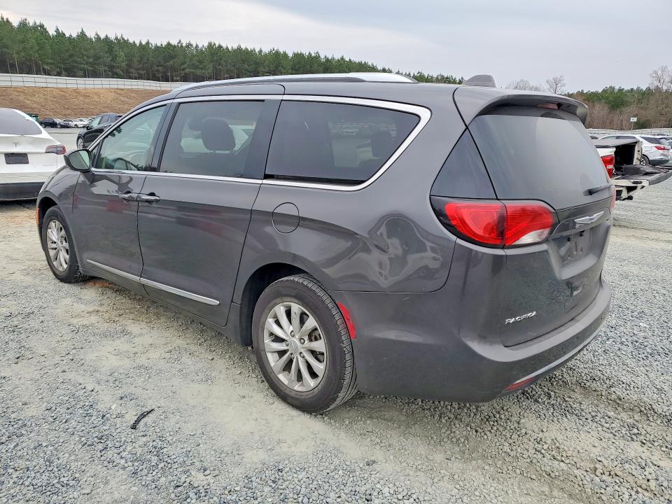 Продажа на аукционе авто 2018 Chrysler Pacifica, vin: 2C4RC1EG1JR114302, номер лота: 76713935