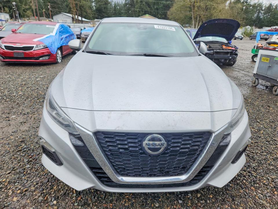 47223106 :رقم المزاد ، 1N4BL4DV1MN362365 vin ، 2021 Nissan Altima مزاد بيع