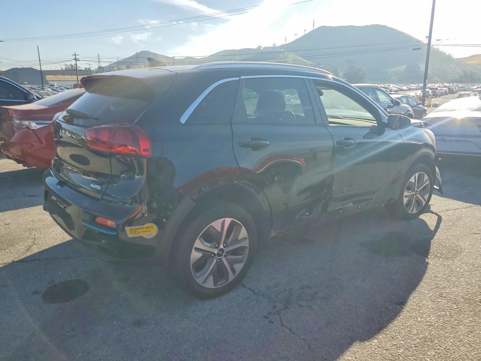 2022 Kia Niro მანქანა იყიდება აუქციონზე, vin: KNDCC3LG3N5149186, აუქციონის ნომერი: 77790015