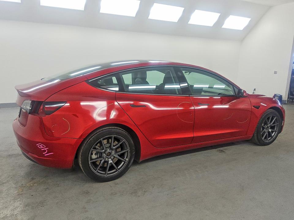 41662336 :رقم المزاد ، 5YJ3E1EA9NF290513 vin ، 2022 Tesla Model 3 مزاد بيع