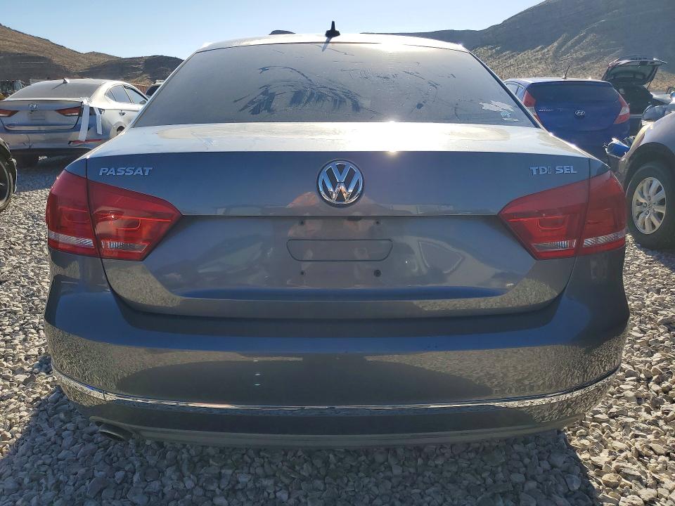 46710806 :رقم المزاد ، 1VWCV7A34FC010017 vin ، 2015 Volkswagen Passat مزاد بيع