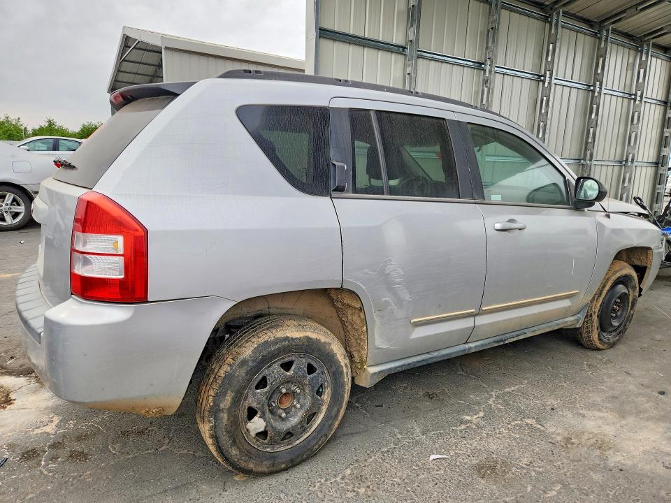 47385346 :رقم المزاد ، 1J4NT4FB8AD560432 vin ، 2010 Jeep Compass مزاد بيع