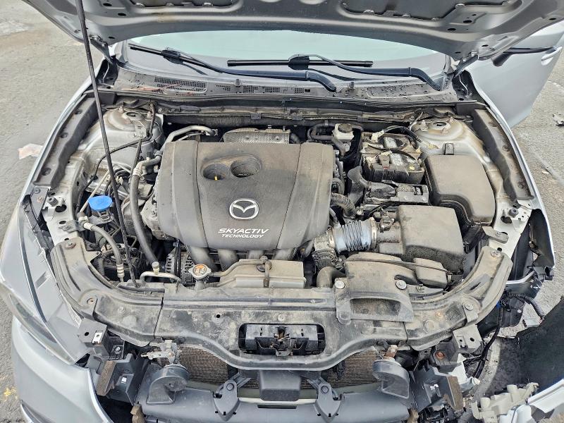41597556 :رقم المزاد ، 3MZBN1V39JM205492 vin ، 2018 Mazda 3 مزاد بيع