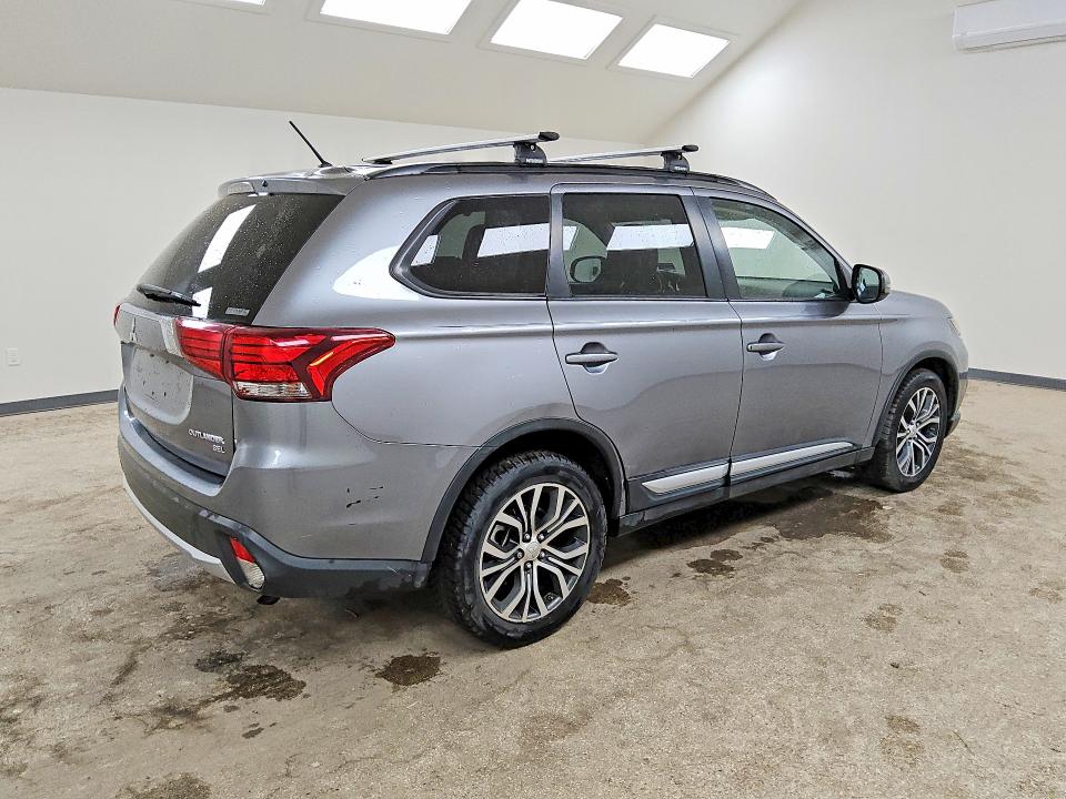 Продаж на аукціоні авто 2016 Mitsubishi Outlander, vin: JA4AZ3A33GZ044658, номер лоту: 47615786