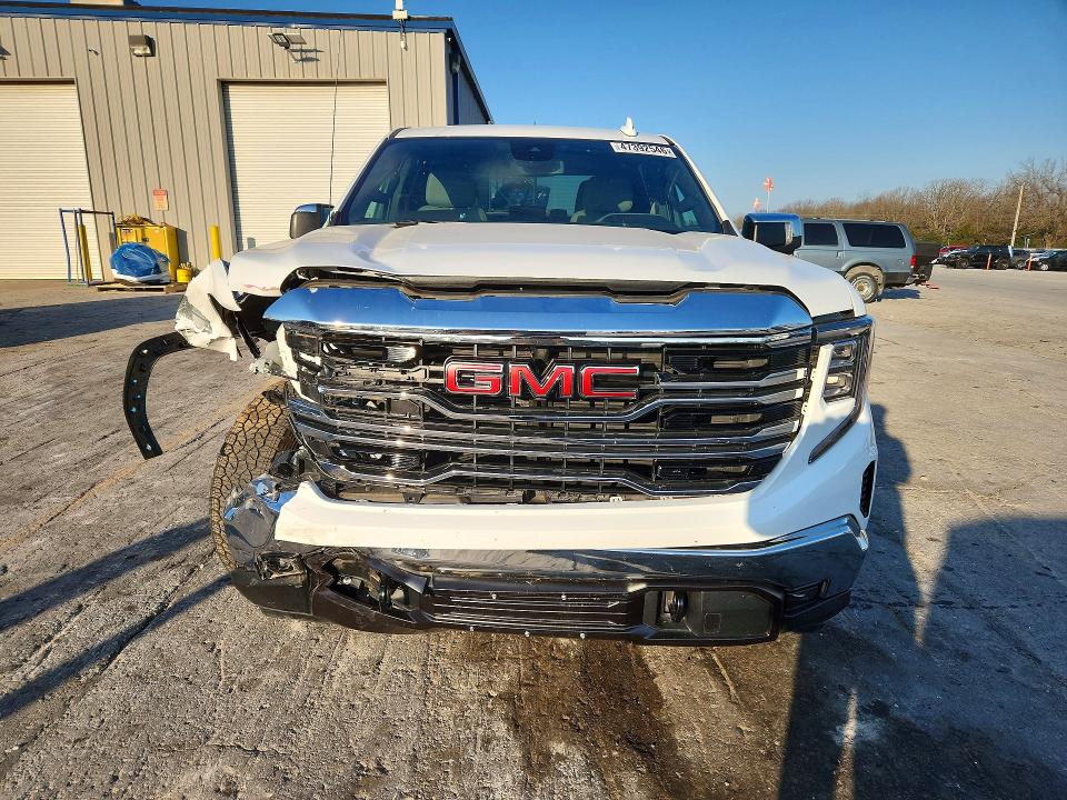 47392546 :رقم المزاد ، 3GTUUDEDXNG649168 vin ، 2022 Gmc Sierra مزاد بيع