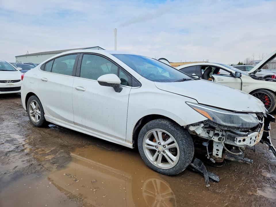 46455856 :رقم المزاد ، 1G1BE5SM1H7193553 vin ، 2017 Chevrolet Cruze مزاد بيع