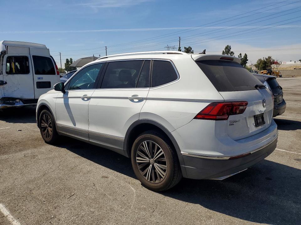 2018 Volkswagen Tiguan მანქანა იყიდება აუქციონზე, vin: 3VV3B7AX9JM061097, აუქციონის ნომერი: 47997386