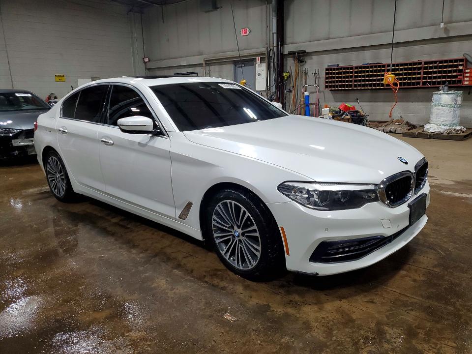 73093865 :رقم المزاد ، WBAJE7C5XJWC57526 vin ، 2018 Bmw 540 مزاد بيع