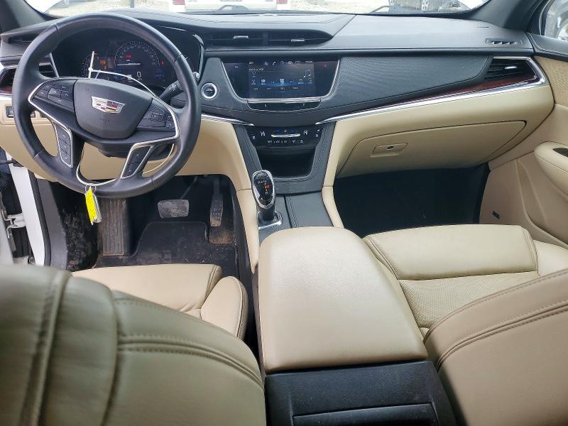 47313156 :رقم المزاد ، 1GYKNERS6HZ306794 vin ، 2017 Cadillac Xt5 مزاد بيع