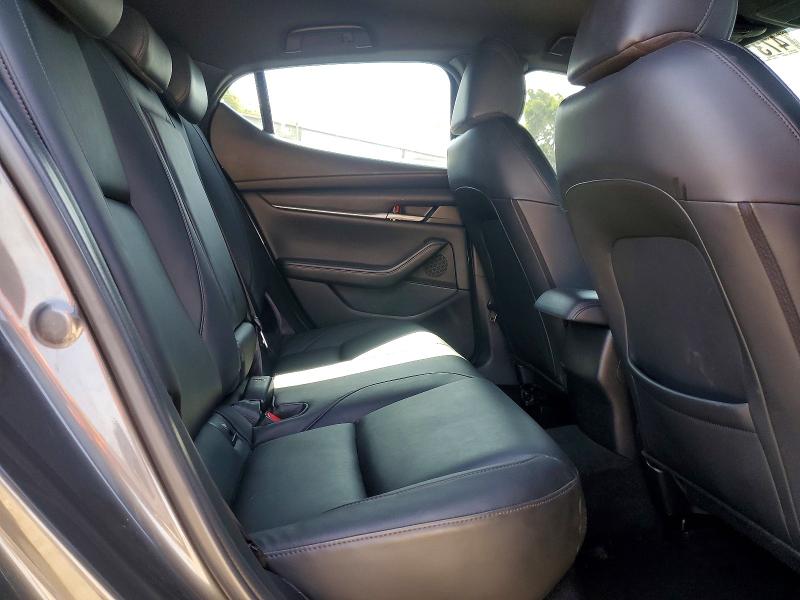 47315906 :رقم المزاد ، JM1BPAKL0N1518368 vin ، 2022 Mazda 3 مزاد بيع