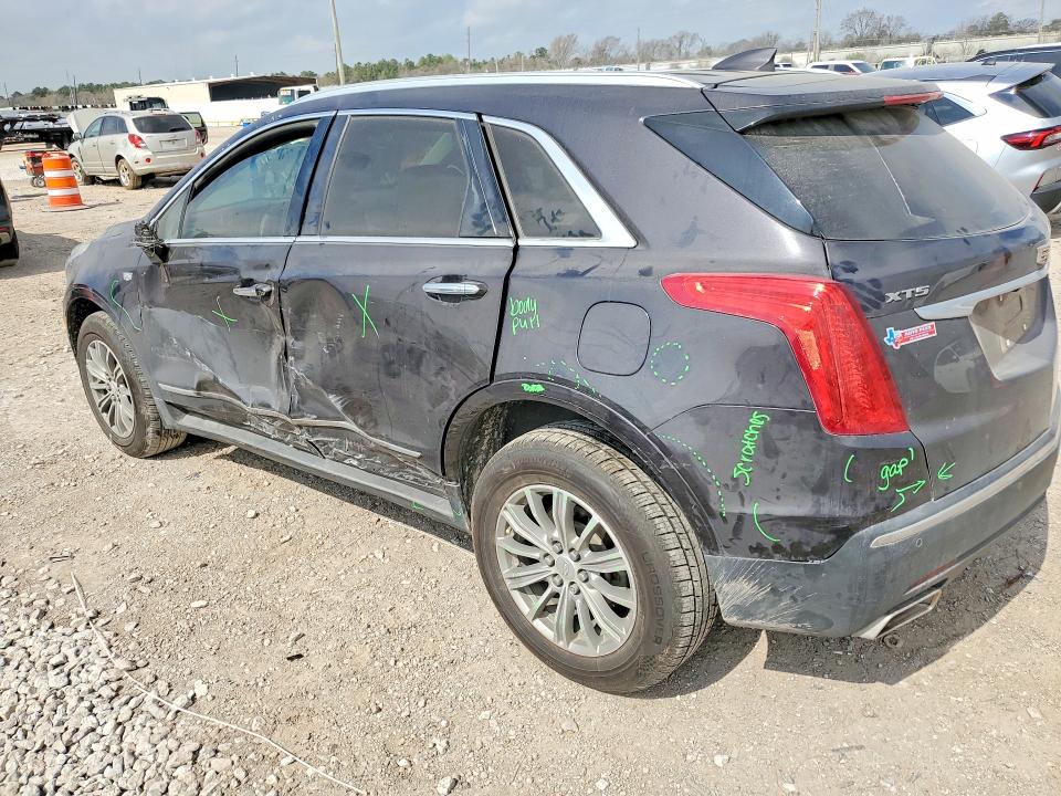 79631185 :رقم المزاد ، 1GYKNBRS8HZ266684 vin ، 2017 Cadillac Xt5 مزاد بيع