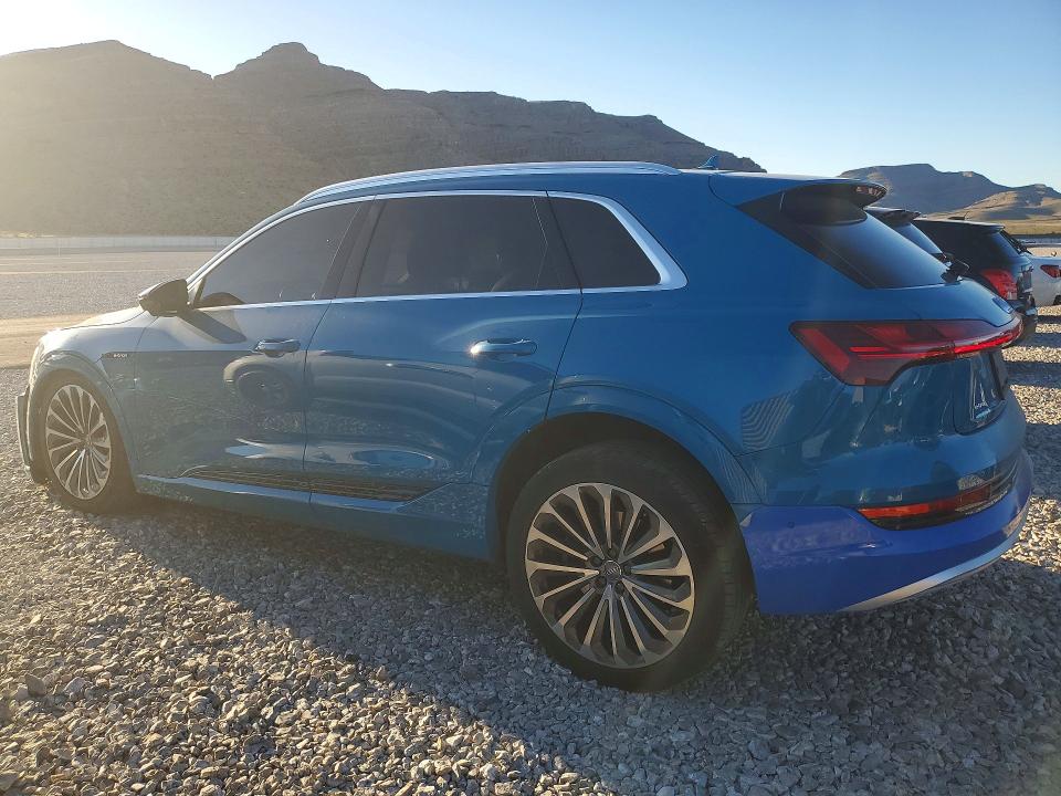 Продаж на аукціоні авто 2019 Audi E-tron, vin: WA1VABGE8KB022040, номер лоту: 79124965