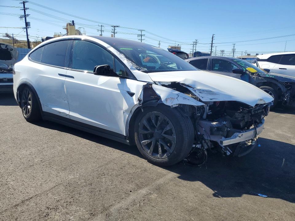 41601936 :رقم المزاد ، 7SAXCDE5XNF360177 vin ، 2022 Tesla Model X مزاد بيع