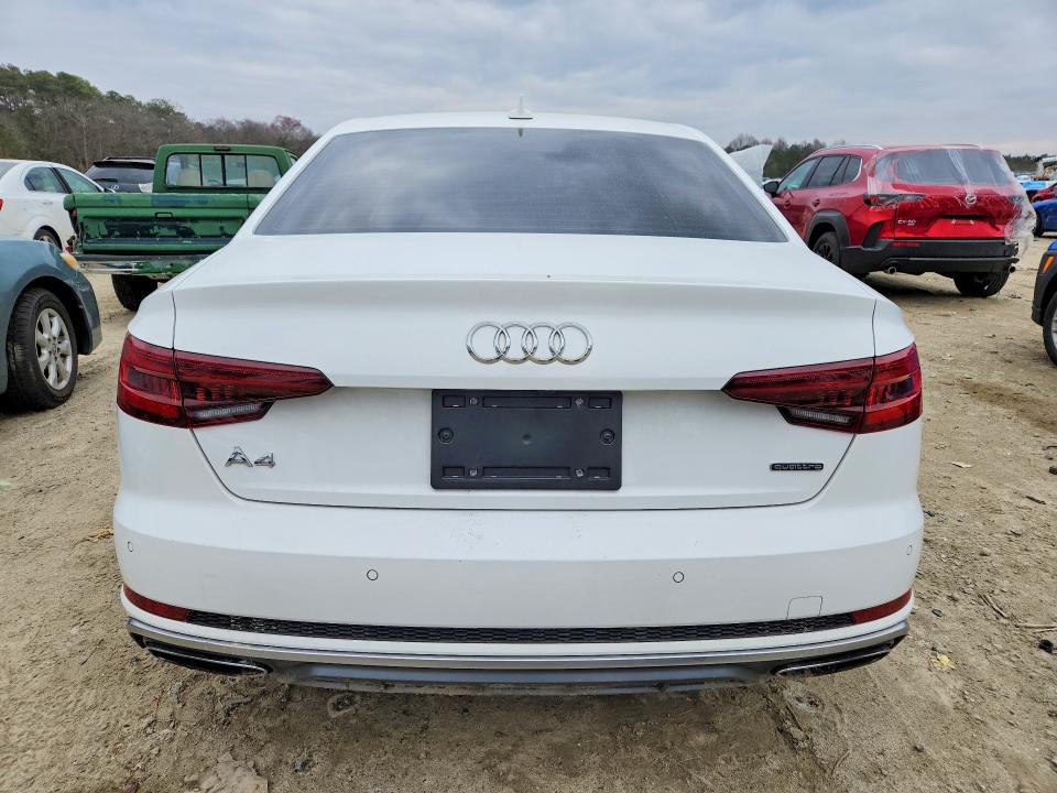 Продаж на аукціоні авто 2019 Audi A4, vin: WAUENAF45KA012761, номер лоту: 46759786