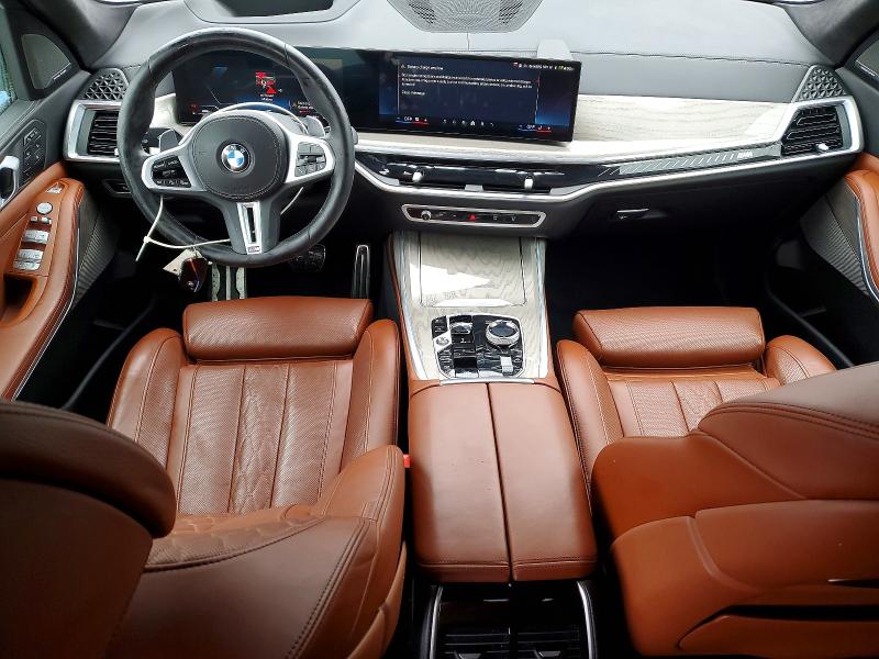 79651145 :رقم المزاد ، 5UX33EM05S9X81199 vin ، 2025 Bmw X7 مزاد بيع