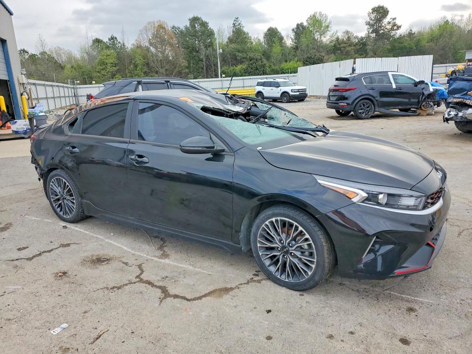 47772976 :رقم المزاد ، 3KPF54AD9PE631948 vin ، 2023 Kia Forte مزاد بيع