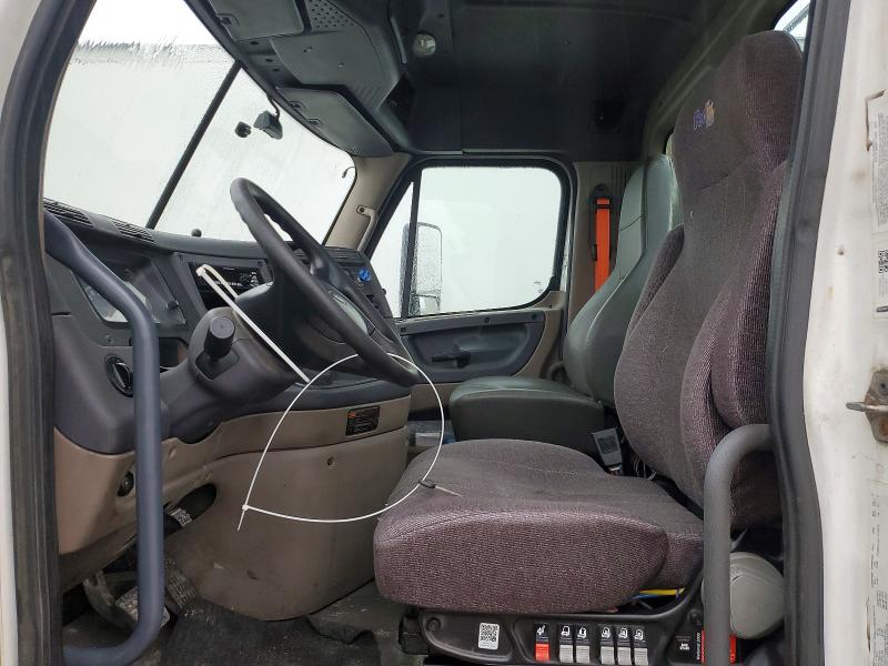 72886515 :رقم المزاد ، 1FUBGEDV5GLHC5682 vin ، 2016 Freightliner Cascadia 1 مزاد بيع