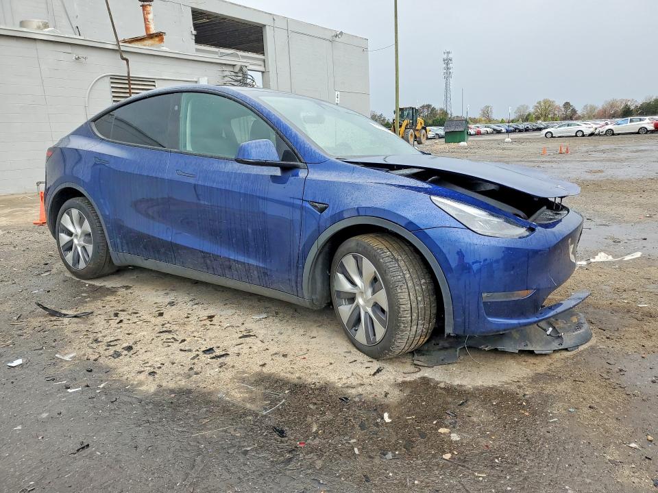 Продаж на аукціоні авто 2024 Tesla Model Y, vin: 7SAYGDEE8RA229910, номер лоту: 47823046