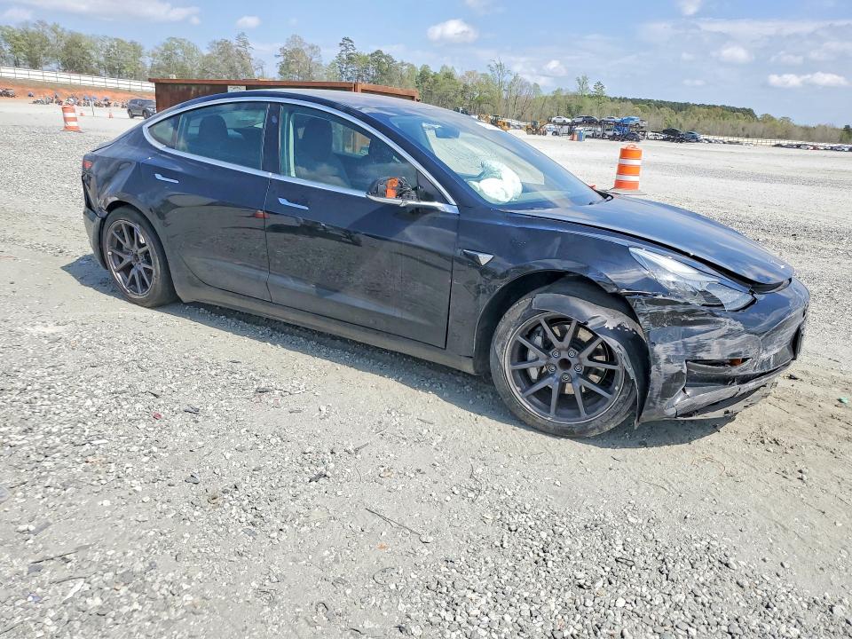 48387196 :رقم المزاد ، 5YJ3E1EA0KF305184 vin ، 2019 Tesla Model 3 مزاد بيع
