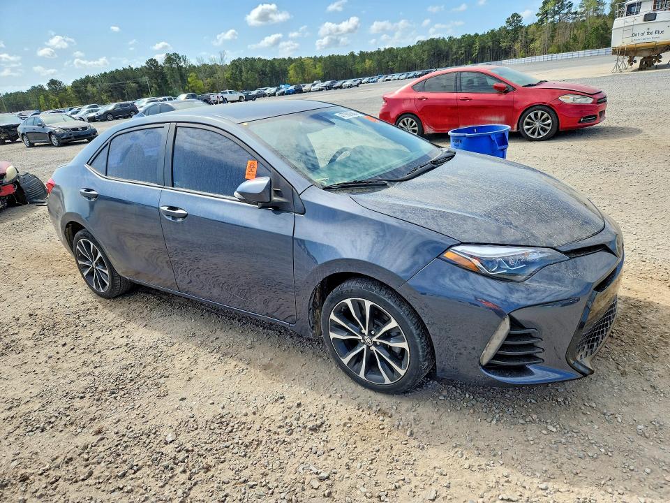 47989366 :رقم المزاد ، 5YFBURHE6HP654231 vin ، 2017 Toyota Corolla مزاد بيع