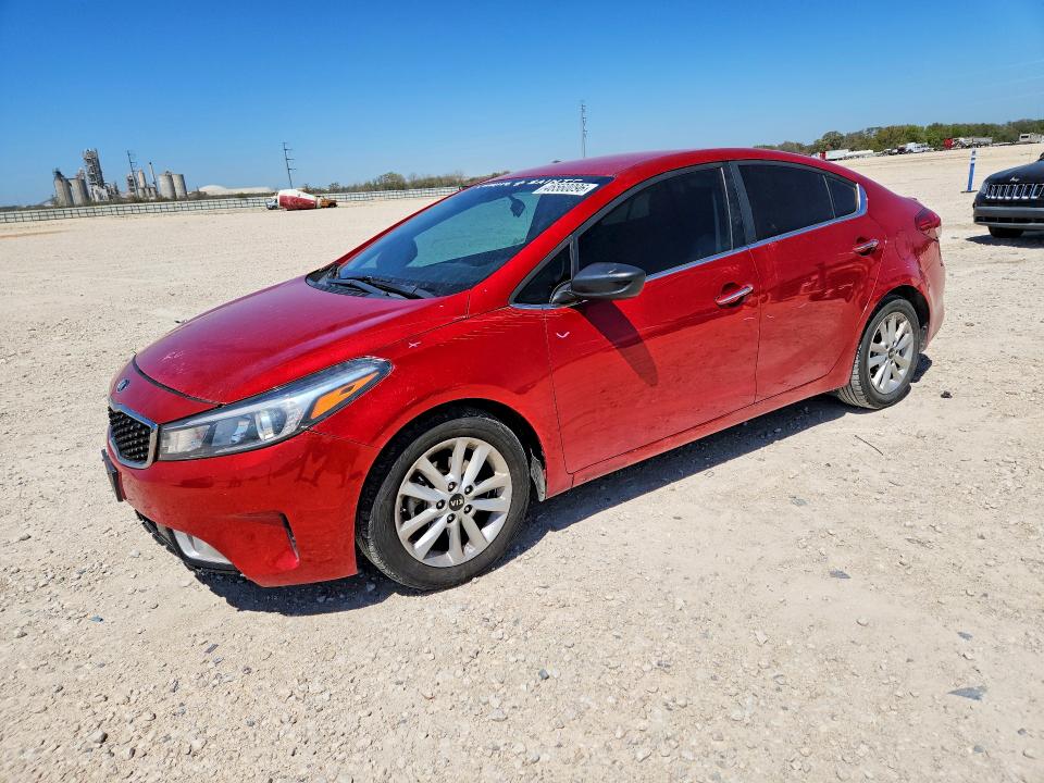 2017 Kia Forte მანქანა იყიდება აუქციონზე, vin: 3KPFL4A78HE058266, აუქციონის ნომერი: 46560096