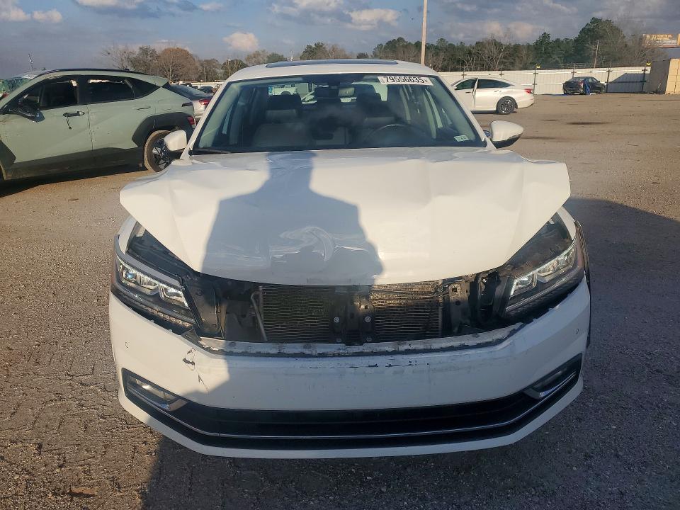 Продажа на аукционе авто 2018 Volkswagen Passat, vin: 1VWBA7A30JC030488, номер лота: 79556635