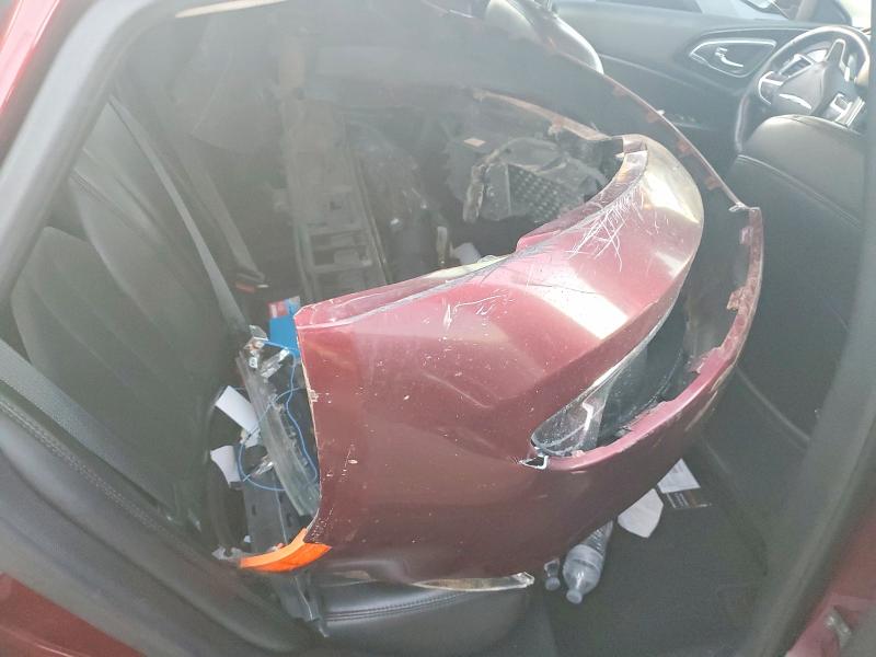 41818296 :رقم المزاد ، 1C3CCCCB6FN560298 vin ، 2015 Chrysler 200 مزاد بيع
