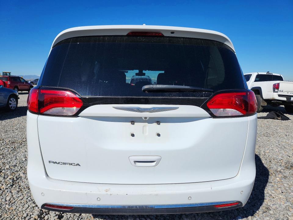 Продажа на аукционе авто 2017 Chrysler Pacifica, vin: 2C4RC1EG1HR764127, номер лота: 79653095