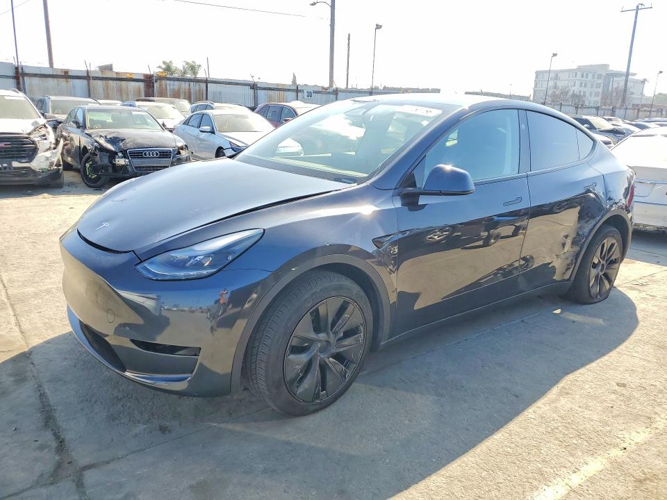 Продаж на аукціоні авто 2025 Tesla Model Y, vin: 7SAYGDED2SF259629, номер лоту: 47750786