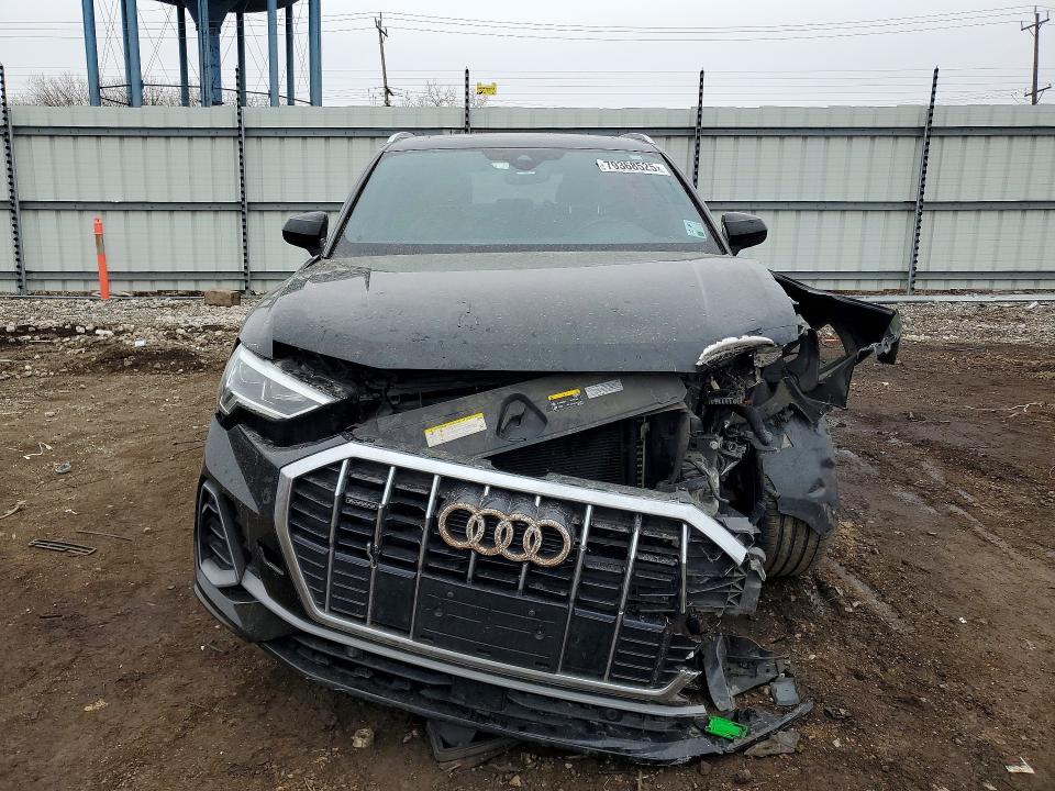 79368525 :رقم المزاد ، WA1EECF38L1086452 vin ، 2020 Audi Q3 مزاد بيع