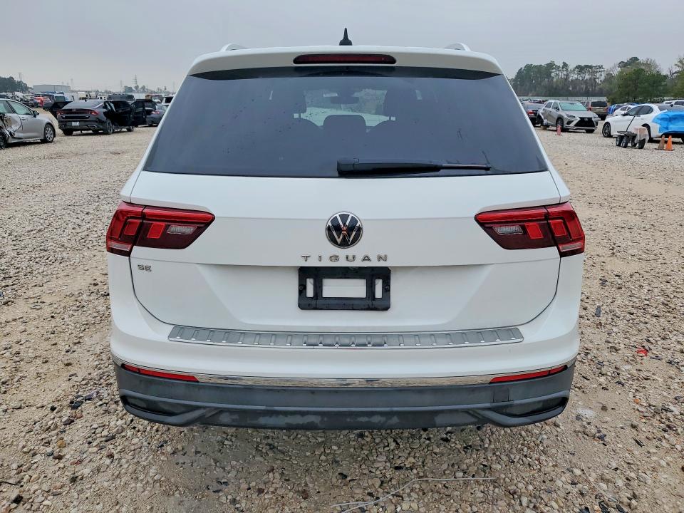 41740286 :رقم المزاد ، 3VV3B7AX8NM104124 vin ، 2022 Volkswagen Tiguan مزاد بيع