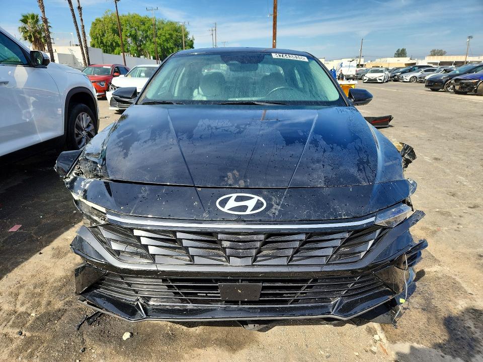 2025 Hyundai Elantra მანქანა იყიდება აუქციონზე, vin: KMHLP4DG9SU975031, აუქციონის ნომერი: 47443836
