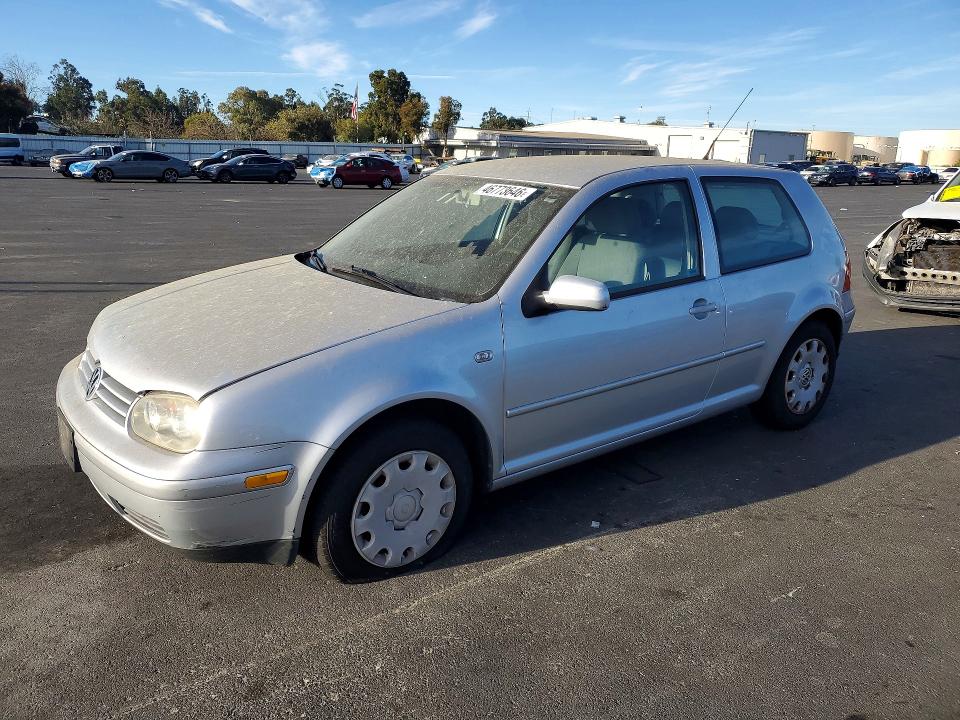 46773646 :رقم المزاد ، 9BWBL61J544041545 vin ، 2004 Volkswagen Golf مزاد بيع