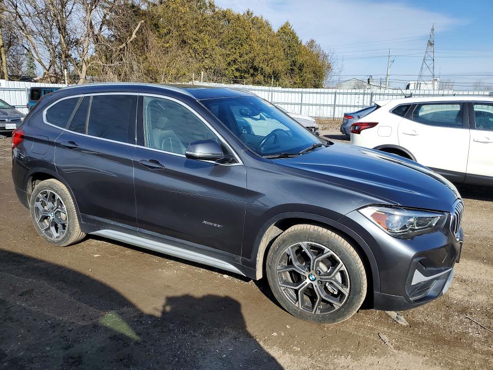46504396 :رقم المزاد ، WBXJG9C01M5T06698 vin ، 2021 Bmw X1 مزاد بيع