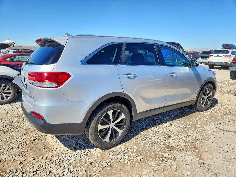 Продажа на аукционе авто 2016 Kia Sorento, vin: 5XYPHDA53GG165036, номер лота: 46657036
