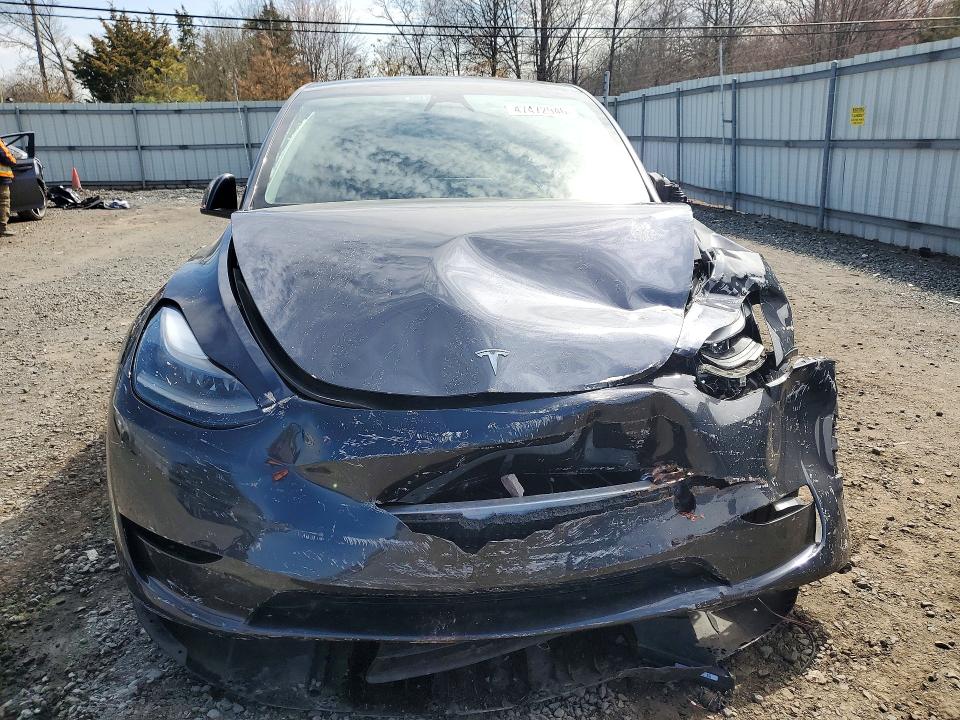 47472946 :رقم المزاد ، 7SAYGDEE8RA263782 vin ، 2024 Tesla Model Y مزاد بيع